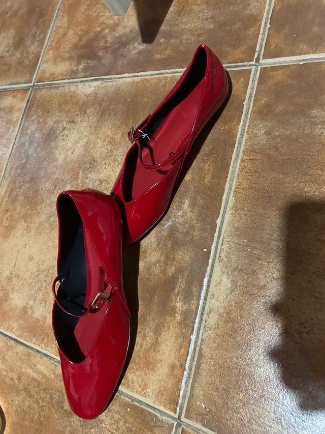 Bailarinas rojas con tira