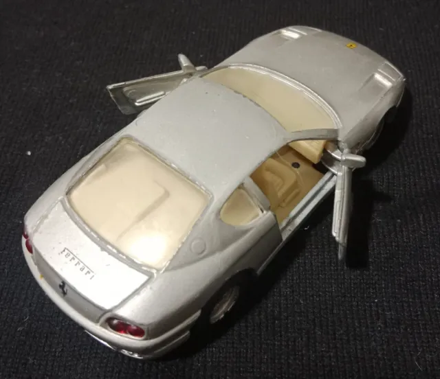 Mini Cooper Scala 1:28 y Ferrari 456 Scala 1:39