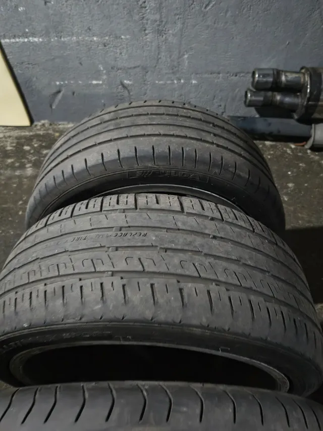 Llantas Ford en 18, de 5 tornillos originales