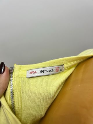 Sudadera fina amarilla con cremallera