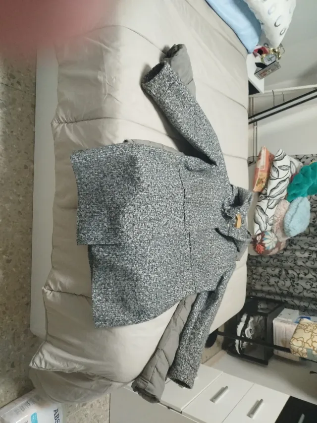 Abrigo gris jaspeado