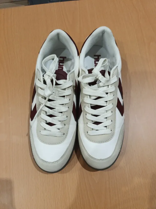 Deportivas Hummel blancas y burdeos