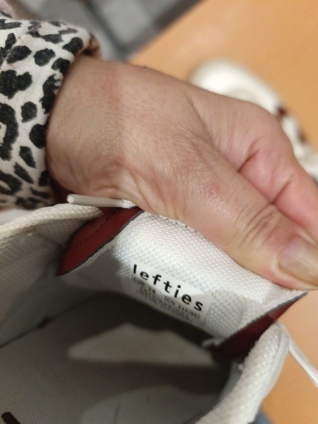 Deportivas Hummel blancas y burdeos