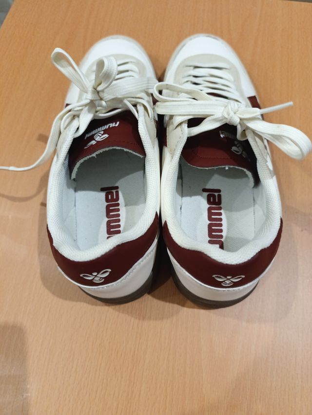 Deportivas Hummel blancas y burdeos
