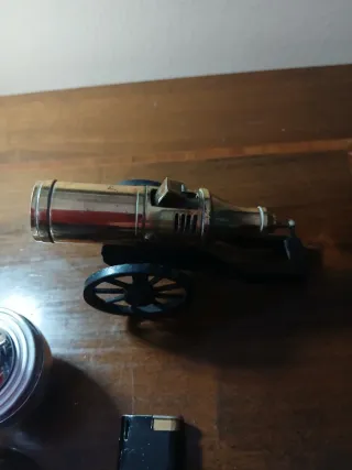 Set accendini da collezione, da revisionare.