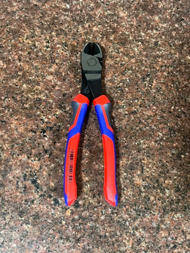 Alicate de corte Knipex 200mm