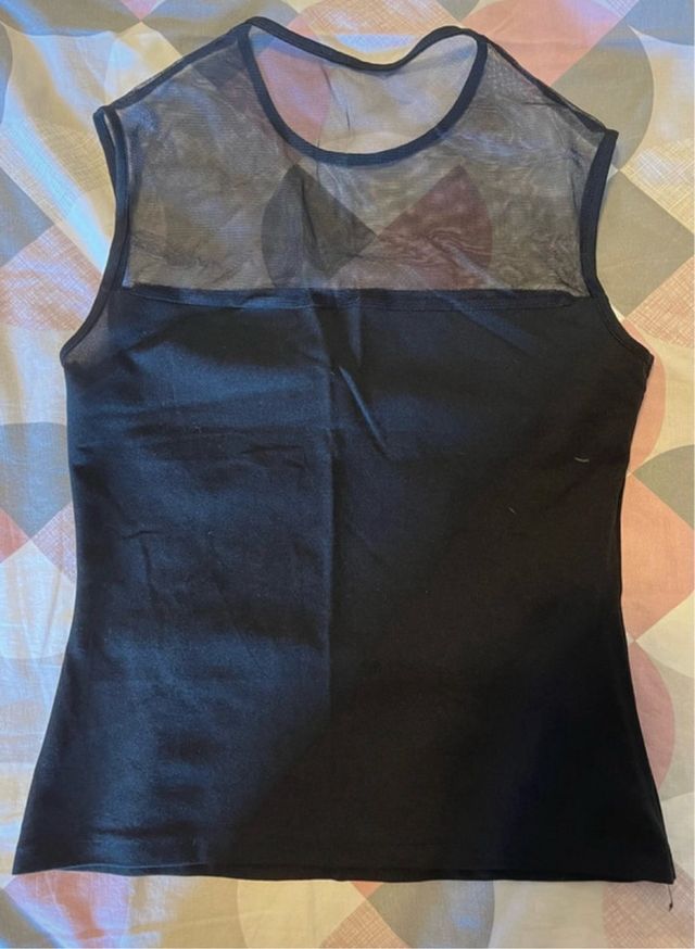 Maglietta nera bambina con rete