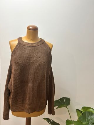 Jersey marrón hombros descubiertos talla L