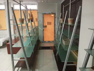 Estanterías con estructura metálica