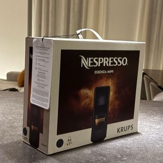 Cafetera Nespresso Essenza Mini de Krups, B