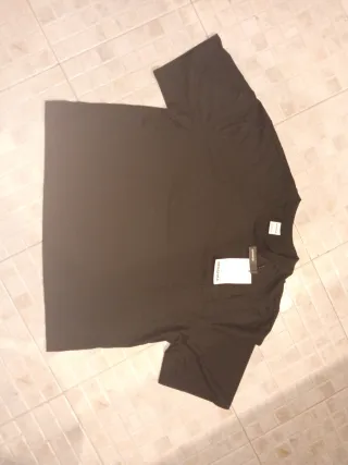 Camiseta negra Bershka Nueva talla S