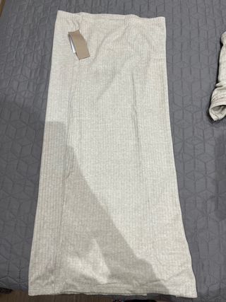 Conjunto lactancia camiseta y falda beige