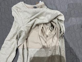 Conjunto lactancia camiseta y falda beige