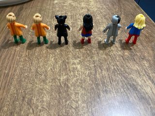 Playmobil Kinder Figuras Superhéroes 