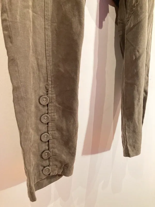 Pantalón bombacho marca Two