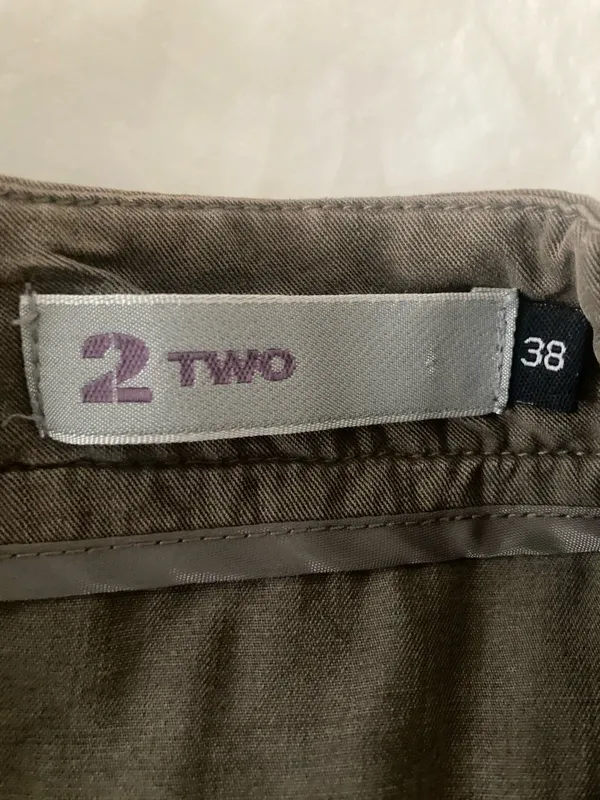 Pantalón bombacho marca Two