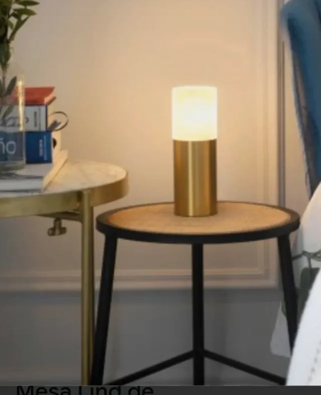 2 Lámparas de mesa Lind diseño dorado y blanco