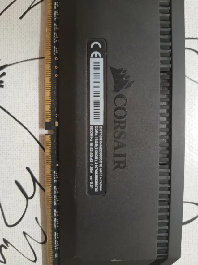 RAM Corsair 16GB DDR4 Dominator Platinum RGB