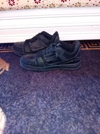 Zapatos Louis Vuitton Trainer Negros