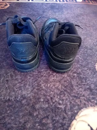 Zapatos Louis Vuitton Trainer Negros