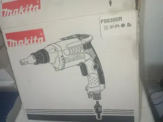 Atornillador de pladur de 570w y 6000 rpm Makita