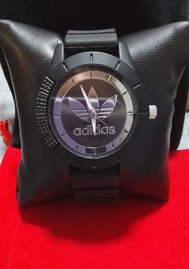 Reloj Adidas Negro y Plateado