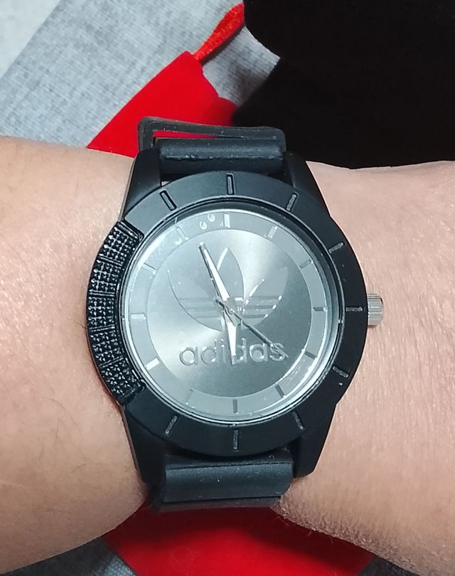 Reloj Adidas Negro y Plateado