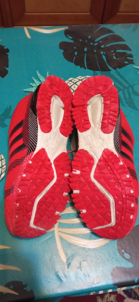 Zapatillas Adidas Rojas y Negras