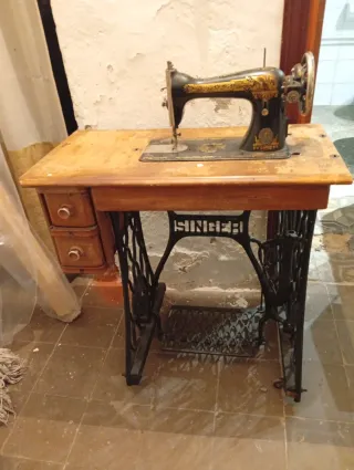 Máquina de coser SINGER vintage