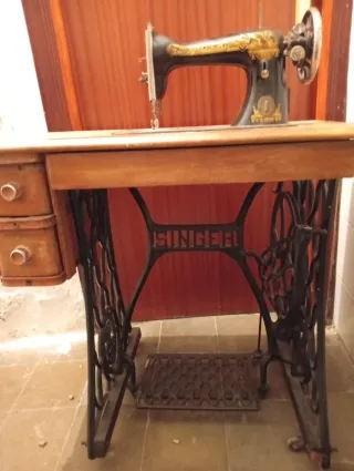Máquina de coser SINGER vintage