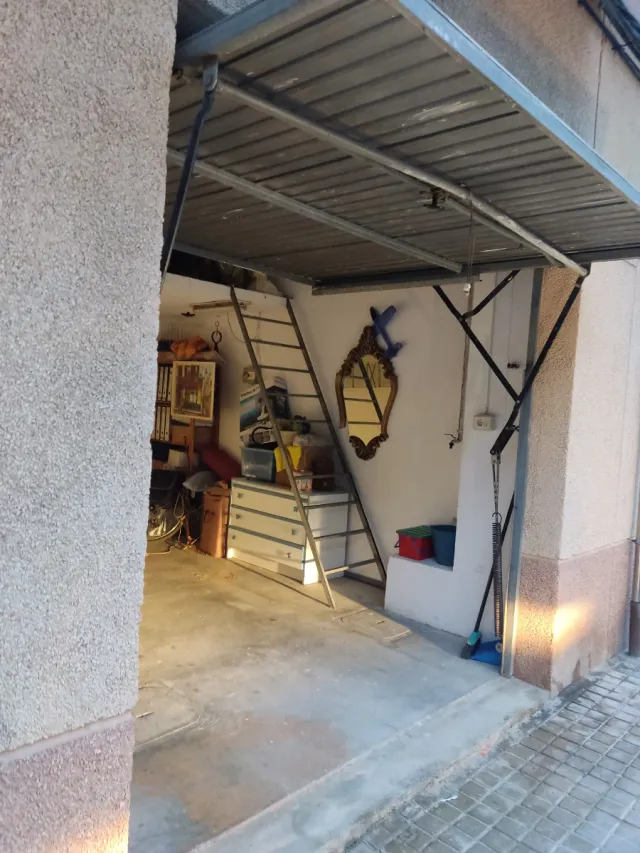 Garaje cerrado 13 m2 con altillo