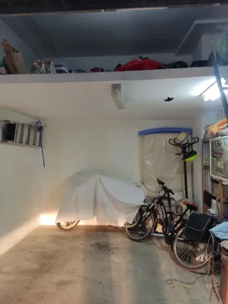 Garaje cerrado 13 m2 con altillo