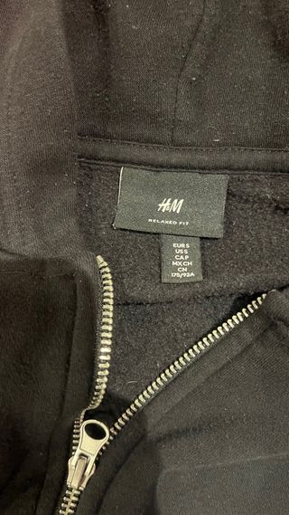 Sudadera H&M Negra con Cremallera