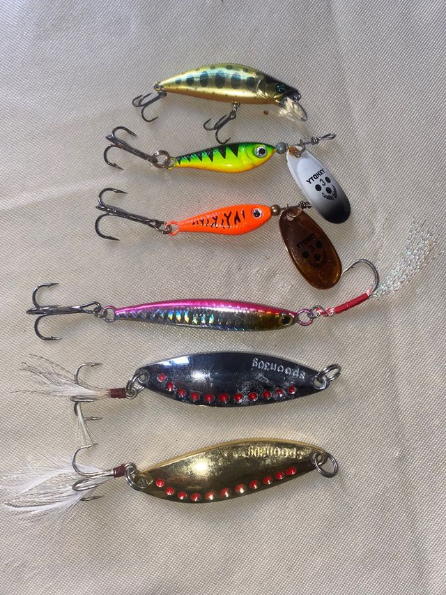 24 Señuelos de Pesca