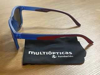 Gafas de sol infantiles azules