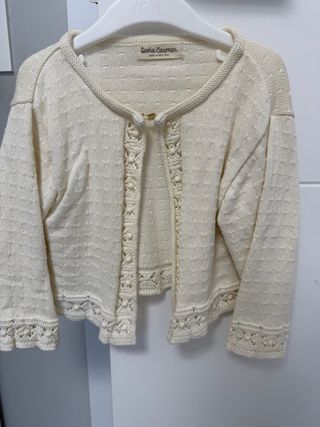 Chaqueta Doña Carmen niña eventos beige.