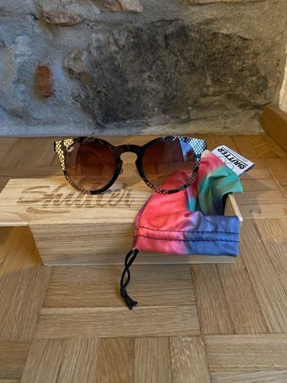 Occhiali da sole Shutter