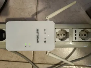 NETGEAR WiFi Range Extender AC750
