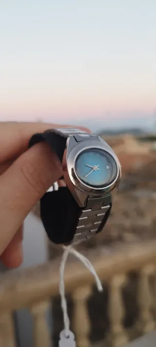 Reloj Verny Antichoc Cuerda Manual