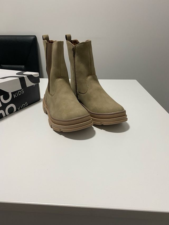 Botas CHK10 niña o mujer.