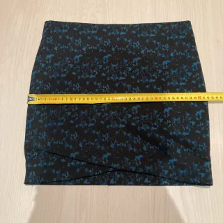 Minifalda H&M estampada