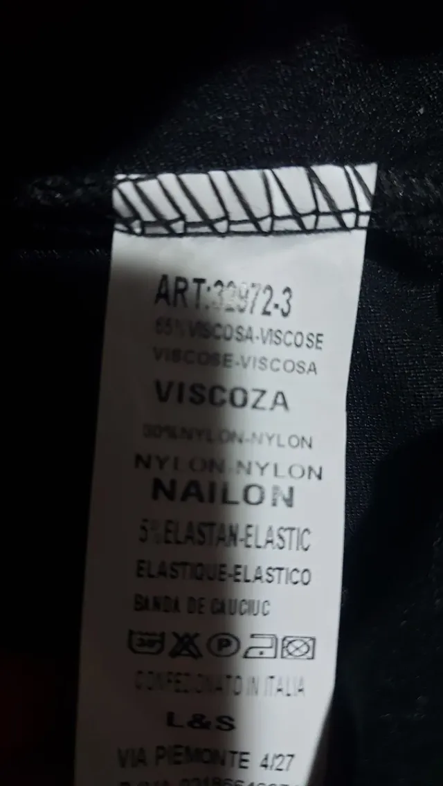 Minigonna con pantaloncino nero