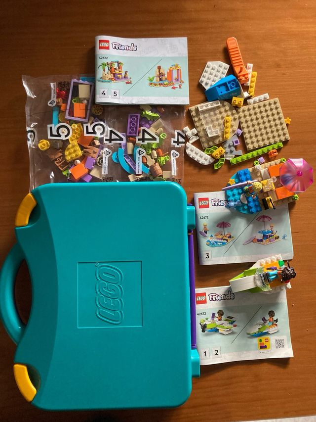 LEGO Friends 42672 Creative beach and travel Bag