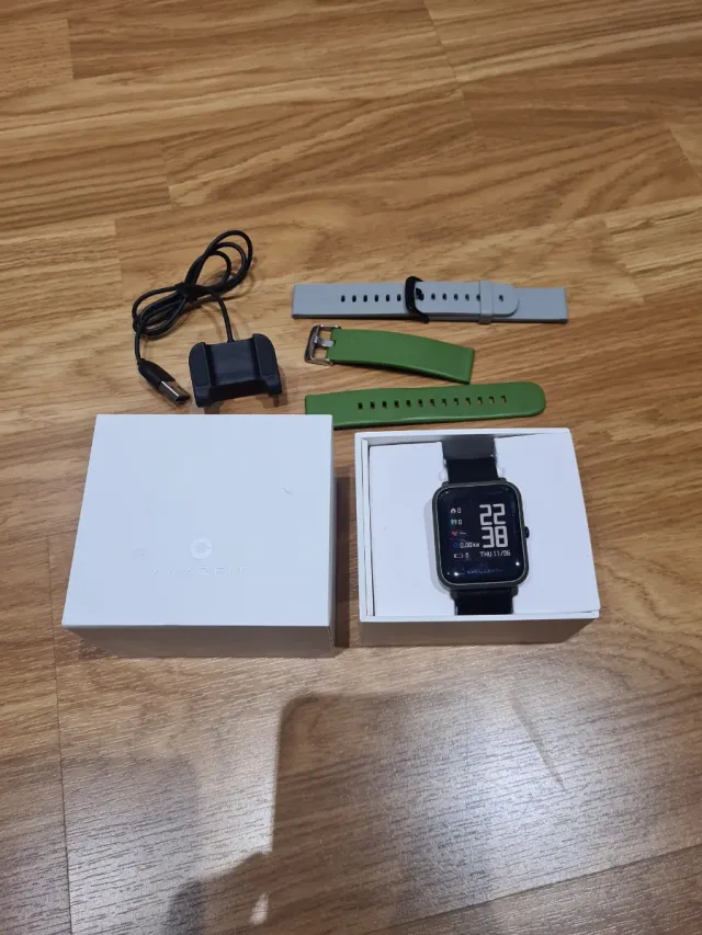Reloj Amazfit Negro y Verde