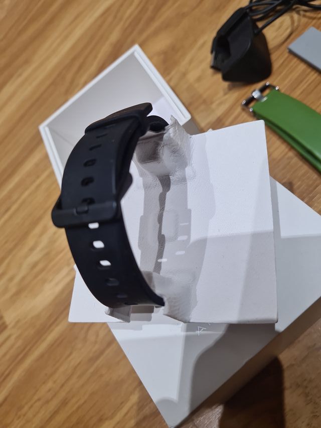 Reloj Amazfit Negro y Verde