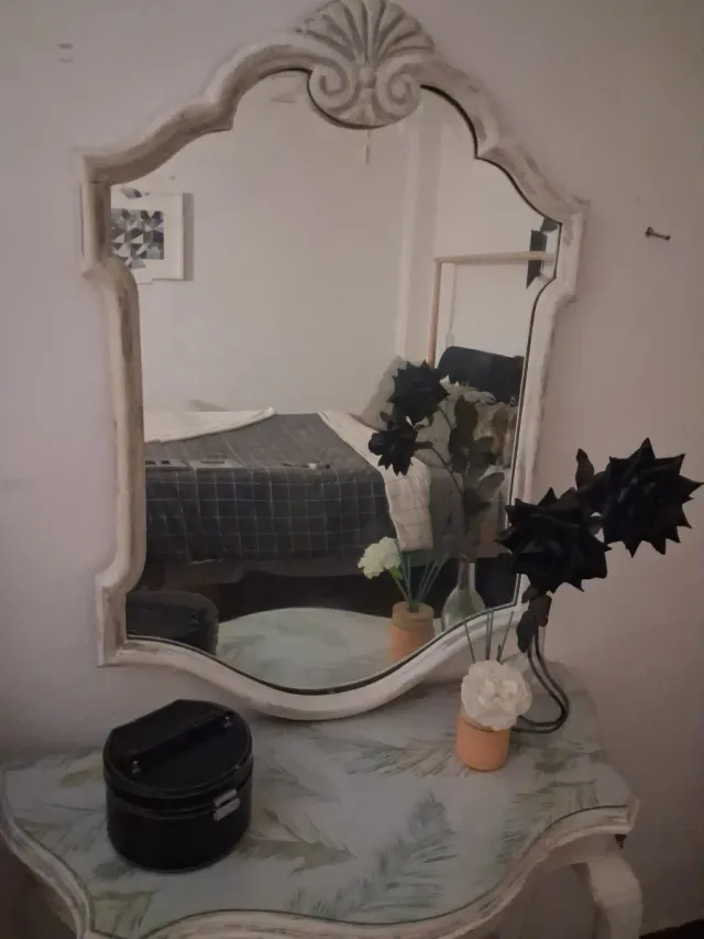 Mesa tocador antigua madera y cristal