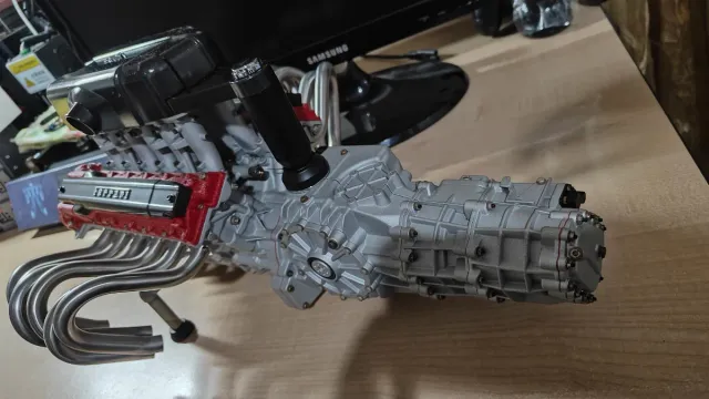 Motore Ferrari Enzo De Agostini Completo