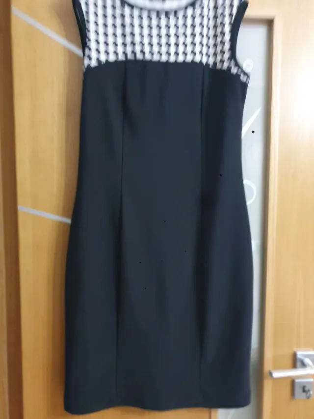 Vestito tubino oltre nero e bianco