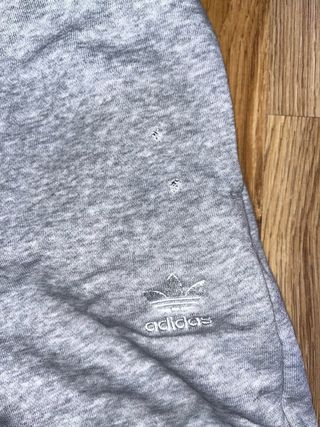 Pantalones cortos Adidas grises