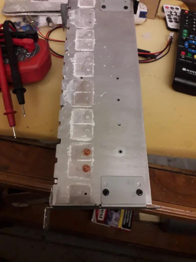 Disipador de calor de aluminio 29x9,5x5 cms.